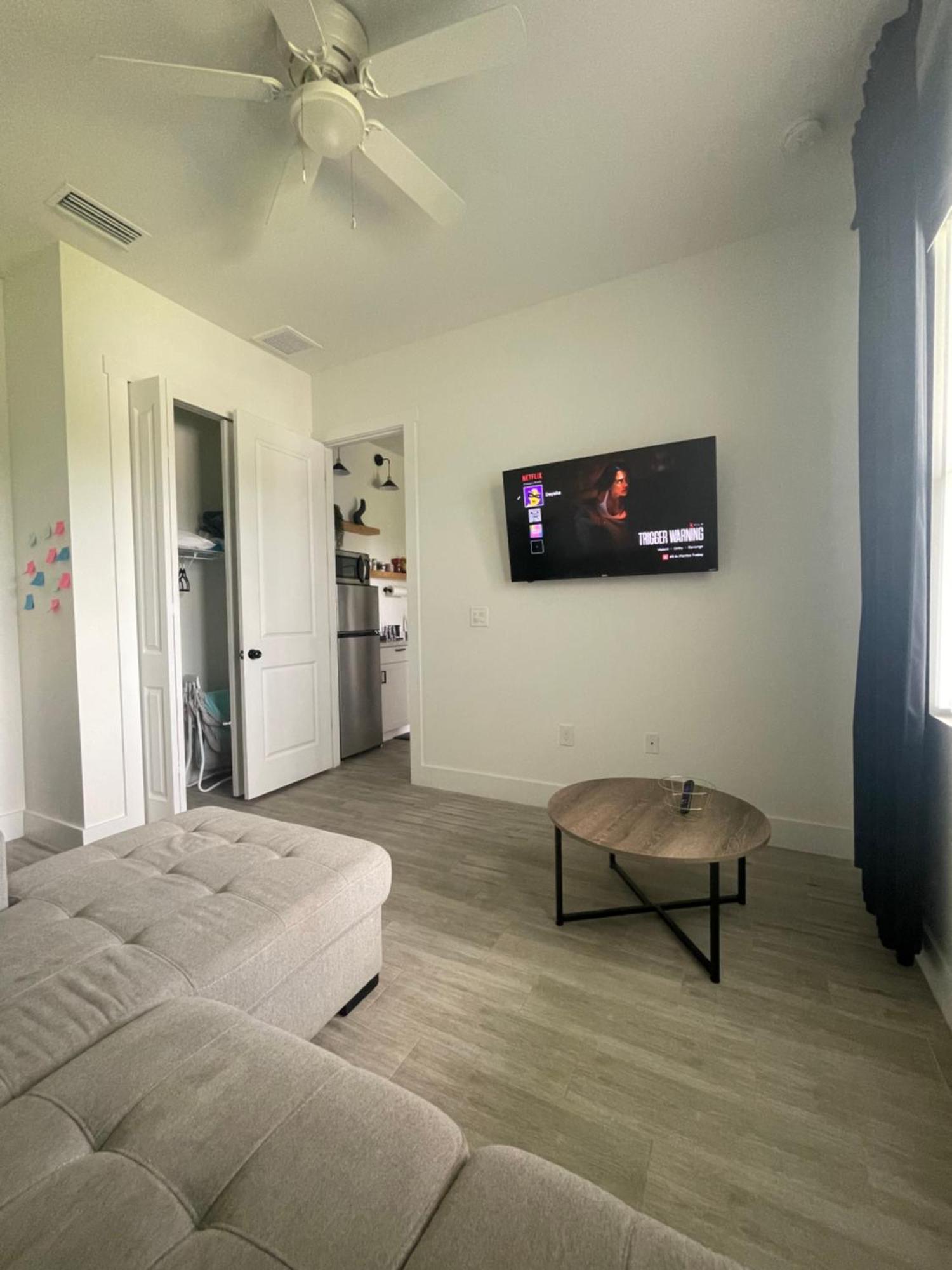 Casa Blanca Private Suite Lehigh Acres Exterior foto
