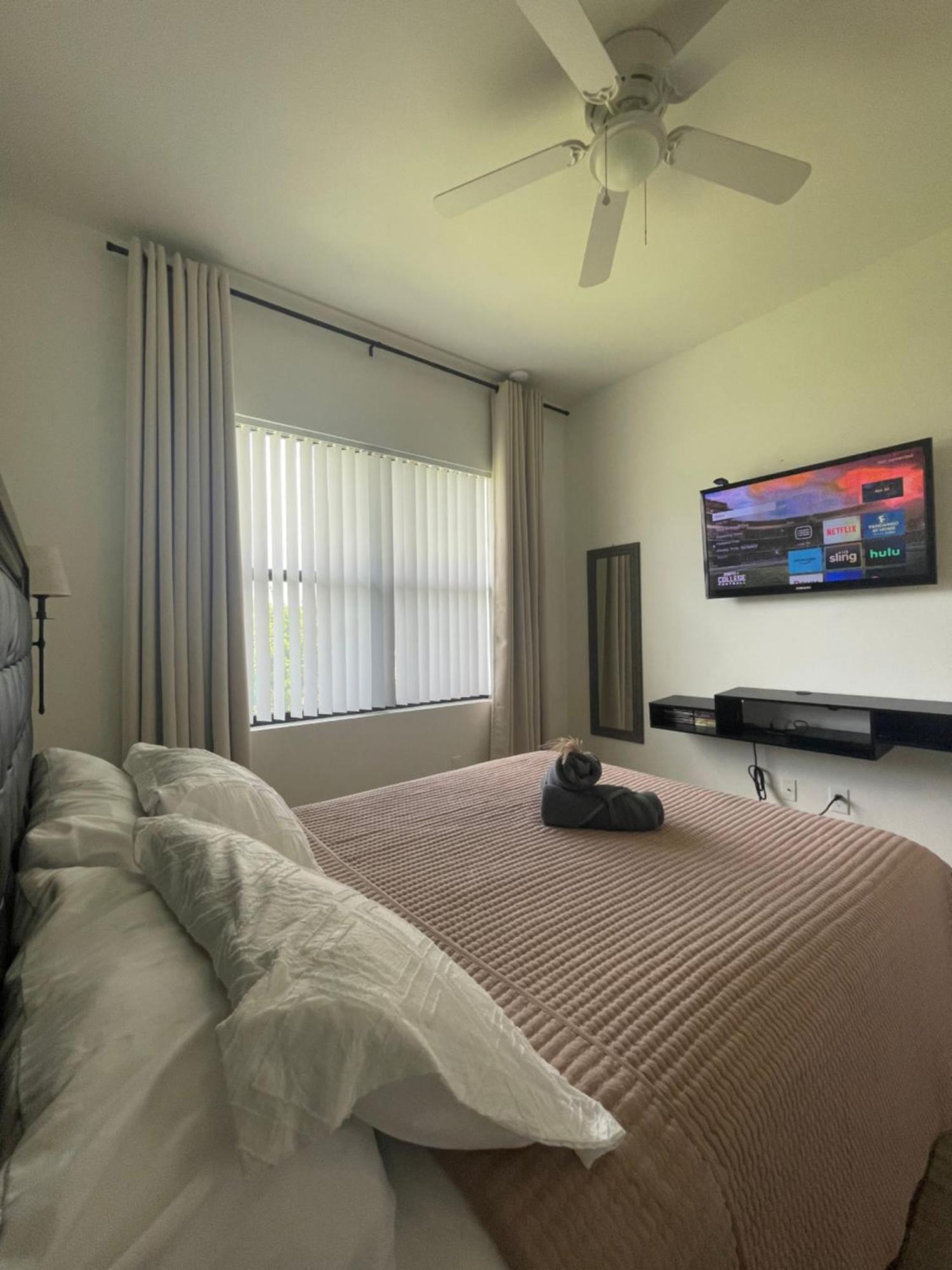 Casa Blanca Private Suite Lehigh Acres Exterior foto